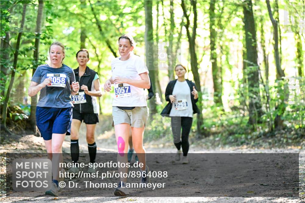 28.09.2025 - 33. Volkslauf durch das schöne Alstertal Dr. Thomas Lammeyer http://msf.ph/oto/8964088 28.09.2025 11:18:46 Laufen 3058, 3195, 3057, 3259 meine-sportfotos.de