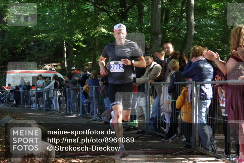 28.09.2025 - 33. Volkslauf durch das schöne Alstertal Strokosch-Dieckow http://msf.ph/oto/8964089 28.09.2025 11:10:16 Ziel 3902 meine-sportfotos.de