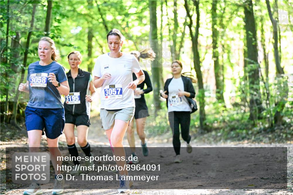 28.09.2025 - 33. Volkslauf durch das schöne Alstertal Dr. Thomas Lammeyer http://msf.ph/oto/8964091 28.09.2025 11:18:47 Laufen 3058, 3195, 3057 meine-sportfotos.de