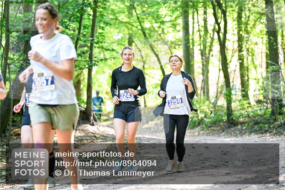 28.09.2025 - 33. Volkslauf durch das schöne Alstertal Dr. Thomas Lammeyer http://msf.ph/oto/8964094 28.09.2025 11:18:48 Laufen 3057, 3245, 3259 meine-sportfotos.de