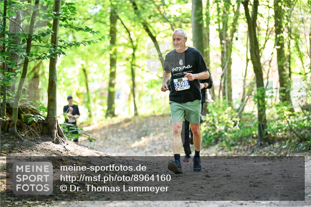 28.09.2025 - 33. Volkslauf durch das schöne Alstertal Dr. Thomas Lammeyer http://msf.ph/oto/8964160 28.09.2025 11:19:16 Laufen 3398 meine-sportfotos.de