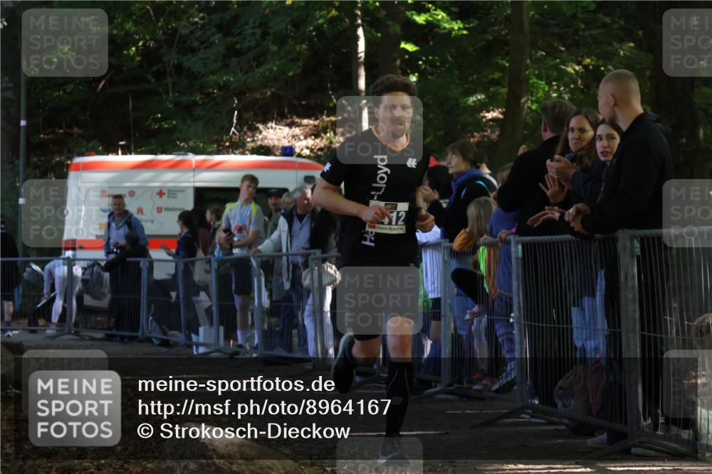 28.09.2025 - 33. Volkslauf durch das schöne Alstertal Strokosch-Dieckow http://msf.ph/oto/8964167 28.09.2025 11:11:29 Ziel 3412 meine-sportfotos.de