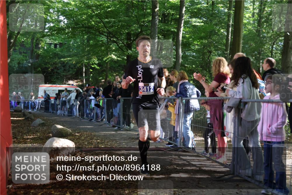 28.09.2025 - 33. Volkslauf durch das schöne Alstertal Strokosch-Dieckow http://msf.ph/oto/8964188 28.09.2025 11:11:31 Ziel 3412 meine-sportfotos.de
