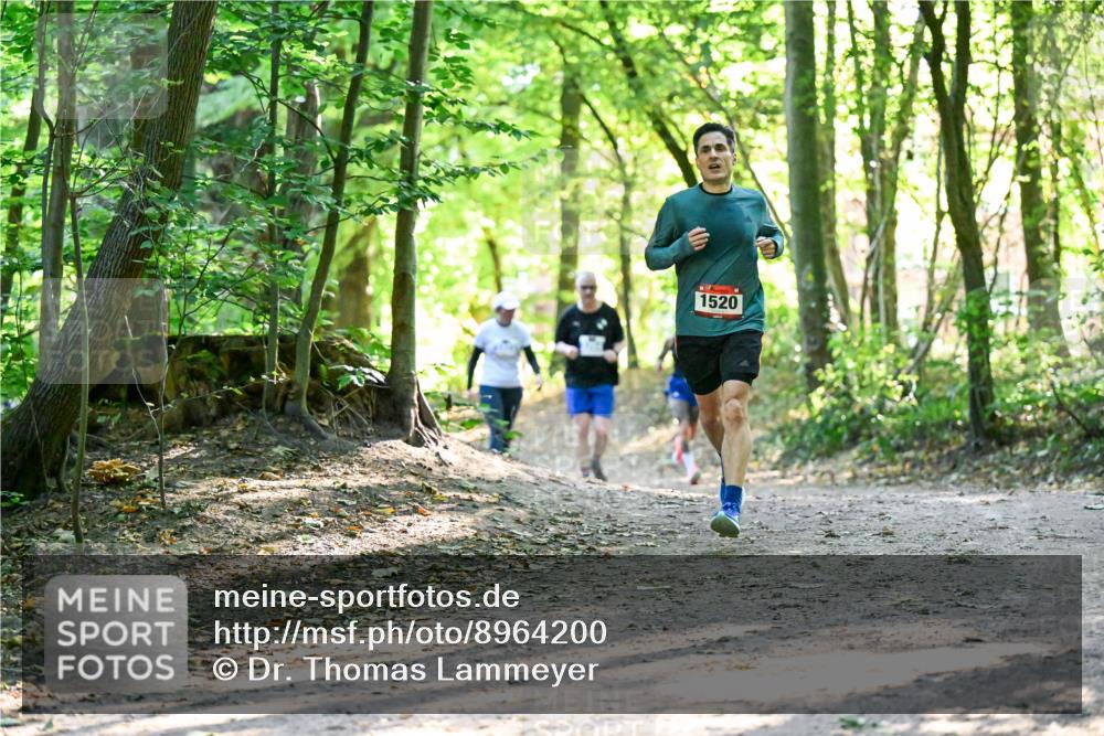 28.09.2025 - 33. Volkslauf durch das schöne Alstertal Dr. Thomas Lammeyer http://msf.ph/oto/8964200 28.09.2025 11:19:31 Laufen 1520 meine-sportfotos.de