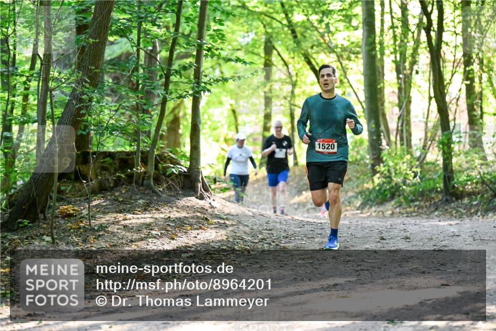 28.09.2025 - 33. Volkslauf durch das schöne Alstertal Dr. Thomas Lammeyer http://msf.ph/oto/8964201 28.09.2025 11:19:31 Laufen 1520 meine-sportfotos.de