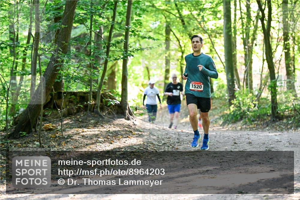 28.09.2025 - 33. Volkslauf durch das schöne Alstertal Dr. Thomas Lammeyer http://msf.ph/oto/8964203 28.09.2025 11:19:31 Laufen 1520 meine-sportfotos.de