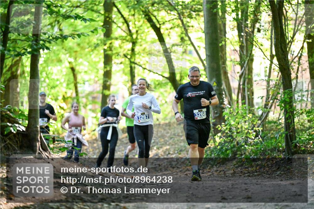 28.09.2025 - 33. Volkslauf durch das schöne Alstertal Dr. Thomas Lammeyer http://msf.ph/oto/8964238 28.09.2025 11:19:41 Laufen 3267, 3268 meine-sportfotos.de