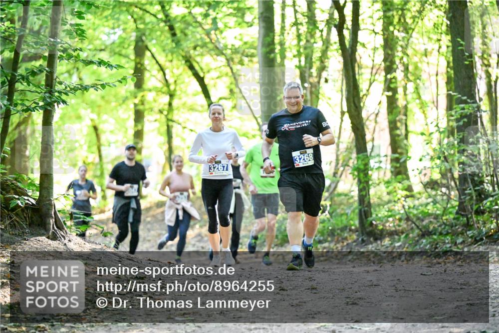 28.09.2025 - 33. Volkslauf durch das schöne Alstertal Dr. Thomas Lammeyer http://msf.ph/oto/8964255 28.09.2025 11:19:43 Laufen 3267, 3268 meine-sportfotos.de