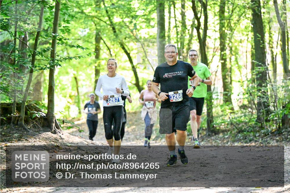 28.09.2025 - 33. Volkslauf durch das schöne Alstertal Dr. Thomas Lammeyer http://msf.ph/oto/8964265 28.09.2025 11:19:45 Laufen 3267, 3268 meine-sportfotos.de