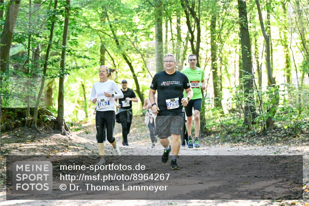 28.09.2025 - 33. Volkslauf durch das schöne Alstertal Dr. Thomas Lammeyer http://msf.ph/oto/8964267 28.09.2025 11:19:45 Laufen 3267, 3268, 1831 meine-sportfotos.de