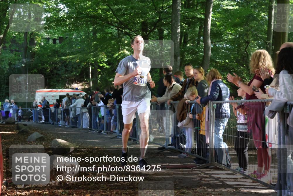 28.09.2025 - 33. Volkslauf durch das schöne Alstertal Strokosch-Dieckow http://msf.ph/oto/8964275 28.09.2025 11:11:59 Ziel 3018, 3075 meine-sportfotos.de