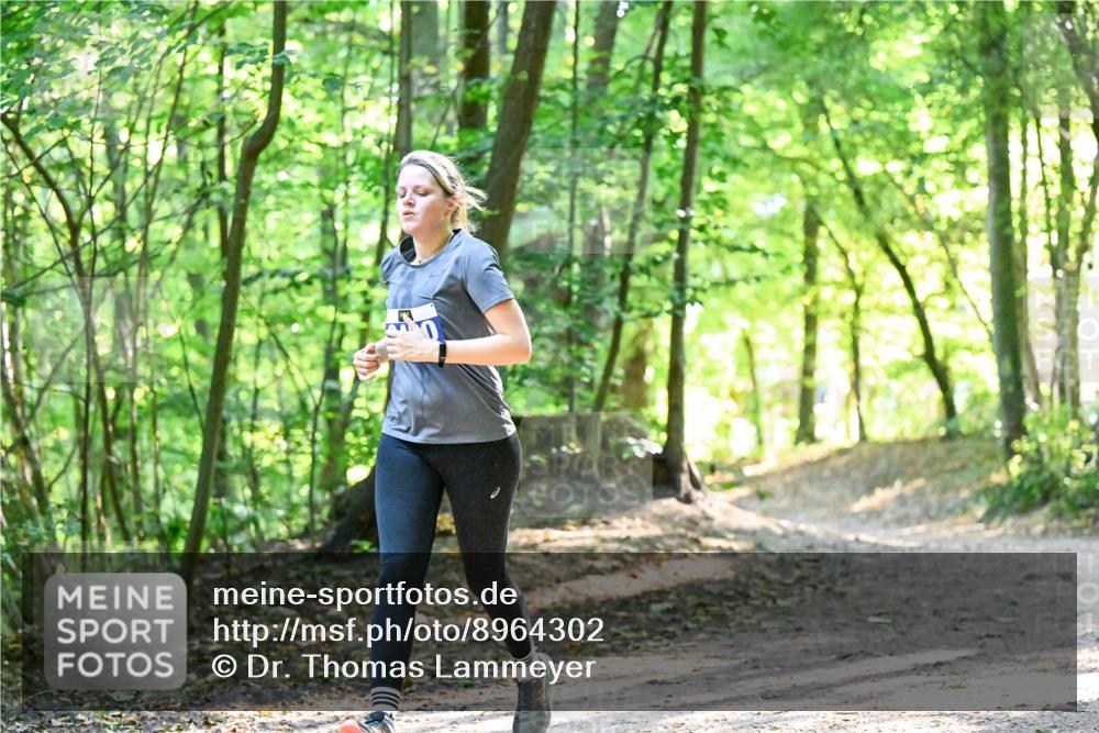 28.09.2025 - 33. Volkslauf durch das schöne Alstertal Dr. Thomas Lammeyer http://msf.ph/oto/8964302 28.09.2025 11:19:53 Laufen  meine-sportfotos.de