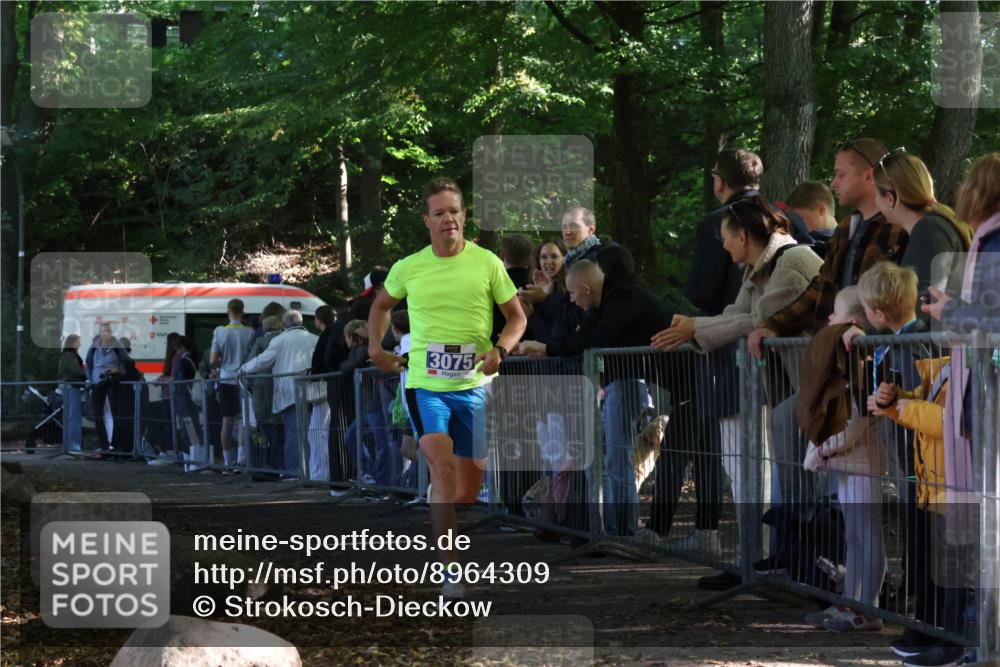 28.09.2025 - 33. Volkslauf durch das schöne Alstertal Strokosch-Dieckow http://msf.ph/oto/8964309 28.09.2025 11:12:05 Ziel 3075 meine-sportfotos.de