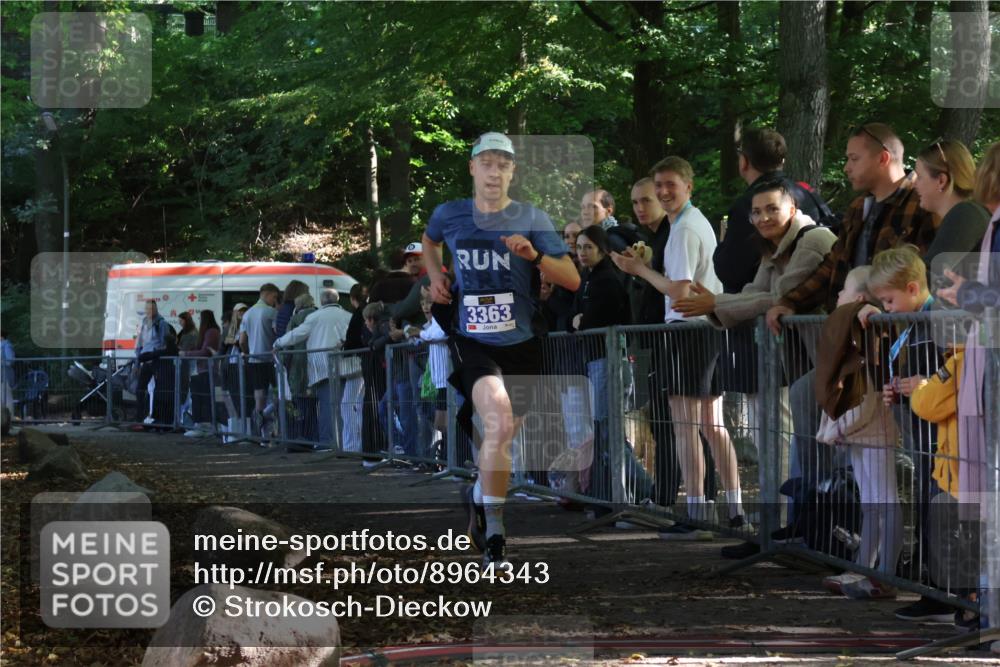 28.09.2025 - 33. Volkslauf durch das schöne Alstertal Strokosch-Dieckow http://msf.ph/oto/8964343 28.09.2025 11:12:22 Ziel 3363 meine-sportfotos.de