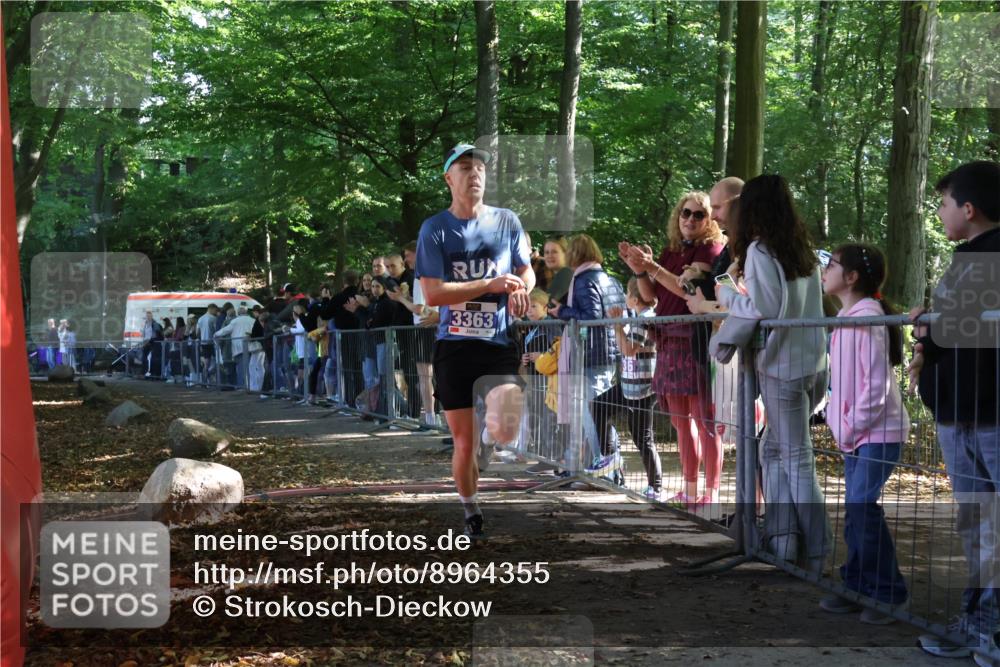 28.09.2025 - 33. Volkslauf durch das schöne Alstertal Strokosch-Dieckow http://msf.ph/oto/8964355 28.09.2025 11:12:23 Ziel 3363 meine-sportfotos.de