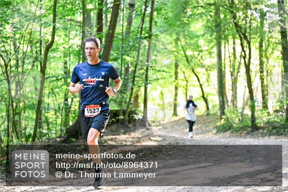 28.09.2025 - 33. Volkslauf durch das schöne Alstertal Dr. Thomas Lammeyer http://msf.ph/oto/8964371 28.09.2025 11:20:25 Laufen 1523, 33 meine-sportfotos.de