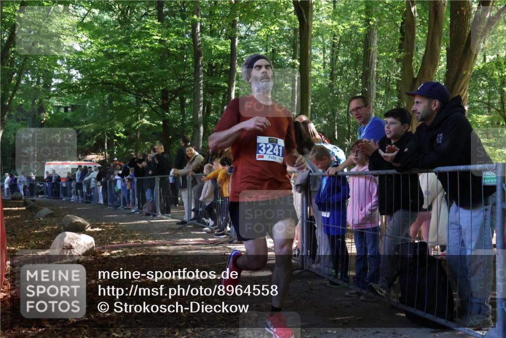 28.09.2025 - 33. Volkslauf durch das schöne Alstertal Strokosch-Dieckow http://msf.ph/oto/8964558 28.09.2025 11:13:37 Ziel 3241 meine-sportfotos.de