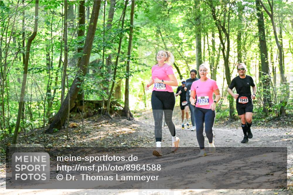 28.09.2025 - 33. Volkslauf durch das schöne Alstertal Dr. Thomas Lammeyer http://msf.ph/oto/8964588 28.09.2025 11:22:30 Laufen 3326, 1647, 3325, 1543 meine-sportfotos.de