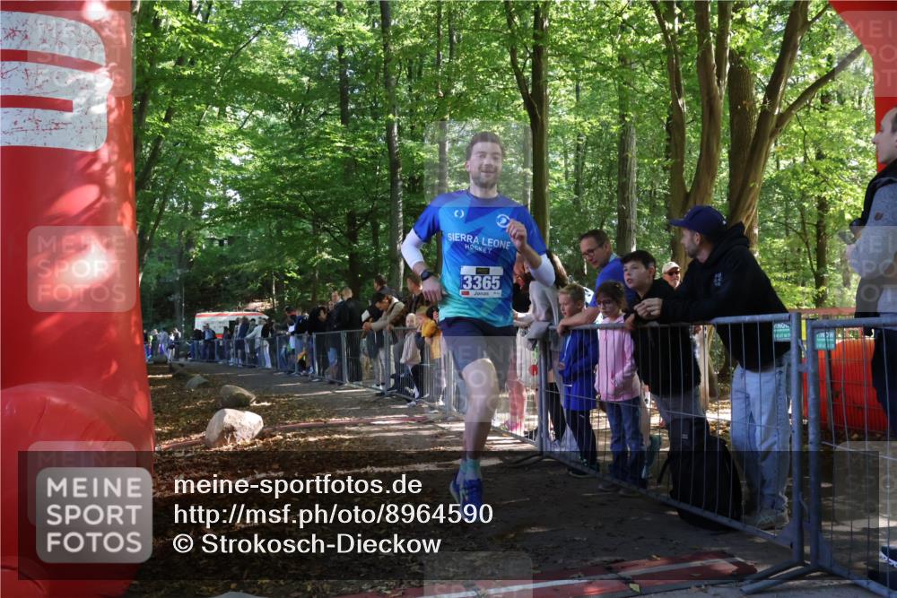 28.09.2025 - 33. Volkslauf durch das schöne Alstertal Strokosch-Dieckow http://msf.ph/oto/8964590 28.09.2025 11:13:49 Ziel 3365 meine-sportfotos.de