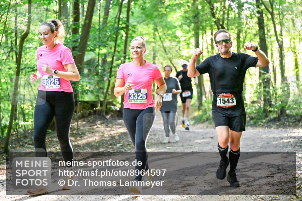 28.09.2025 - 33. Volkslauf durch das schöne Alstertal Dr. Thomas Lammeyer http://msf.ph/oto/8964597 28.09.2025 11:22:32 Laufen 3326, 3325, 1543 meine-sportfotos.de