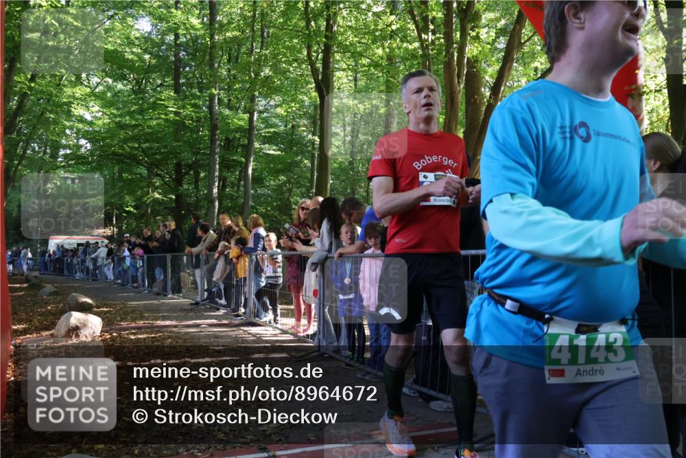 28.09.2025 - 33. Volkslauf durch das schöne Alstertal Strokosch-Dieckow http://msf.ph/oto/8964672 28.09.2025 11:14:35 Ziel  meine-sportfotos.de