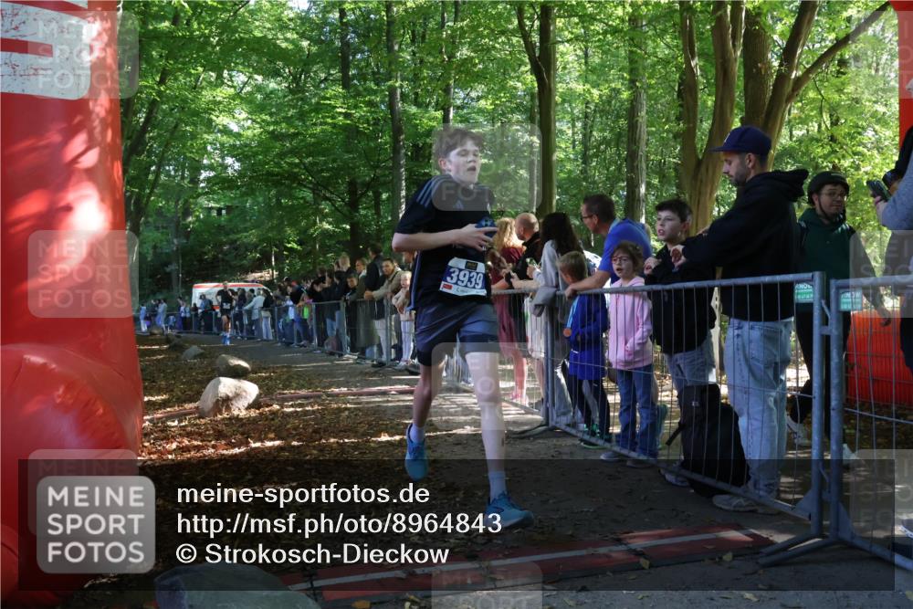 28.09.2025 - 33. Volkslauf durch das schöne Alstertal Strokosch-Dieckow http://msf.ph/oto/8964843 28.09.2025 11:15:00 Ziel 3406 meine-sportfotos.de