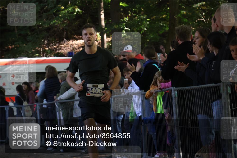28.09.2025 - 33. Volkslauf durch das schöne Alstertal Strokosch-Dieckow http://msf.ph/oto/8964855 28.09.2025 11:15:01 Ziel 3406 meine-sportfotos.de