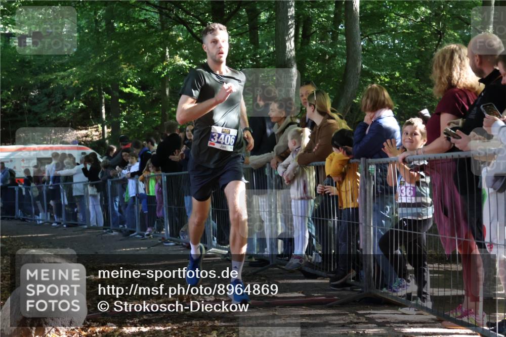 28.09.2025 - 33. Volkslauf durch das schöne Alstertal Strokosch-Dieckow http://msf.ph/oto/8964869 28.09.2025 11:15:03 Ziel 3406 meine-sportfotos.de