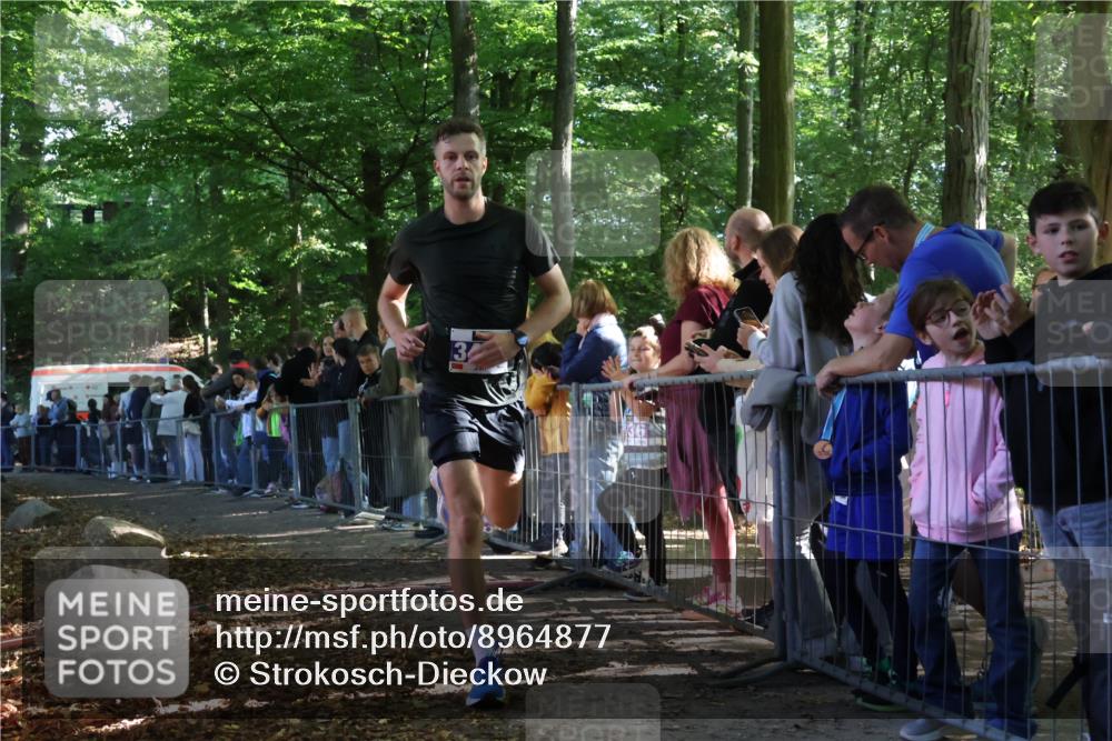 28.09.2025 - 33. Volkslauf durch das schöne Alstertal Strokosch-Dieckow http://msf.ph/oto/8964877 28.09.2025 11:15:04 Ziel 3406 meine-sportfotos.de