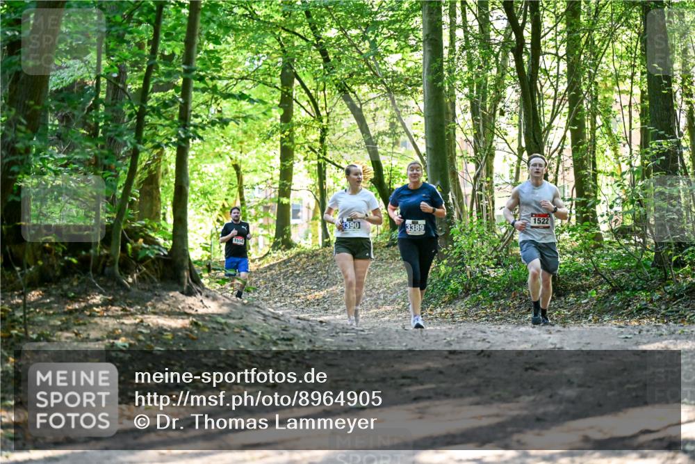 28.09.2025 - 33. Volkslauf durch das schöne Alstertal Dr. Thomas Lammeyer http://msf.ph/oto/8964905 28.09.2025 11:24:35 Laufen 1550, 1550, 3390, 1522, 3389 meine-sportfotos.de