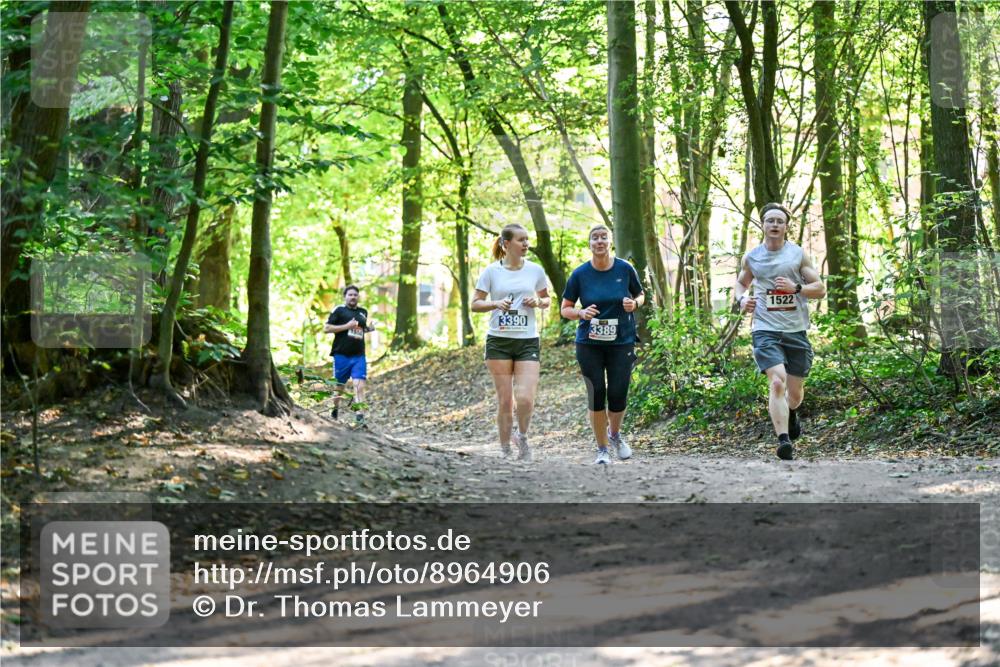 28.09.2025 - 33. Volkslauf durch das schöne Alstertal Dr. Thomas Lammeyer http://msf.ph/oto/8964906 28.09.2025 11:24:35 Laufen 1556, 3390, 3389, 1522 meine-sportfotos.de