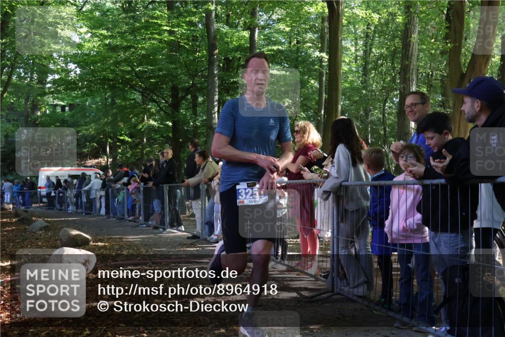 28.09.2025 - 33. Volkslauf durch das schöne Alstertal Strokosch-Dieckow http://msf.ph/oto/8964918 28.09.2025 11:16:12 Ziel 3256 meine-sportfotos.de