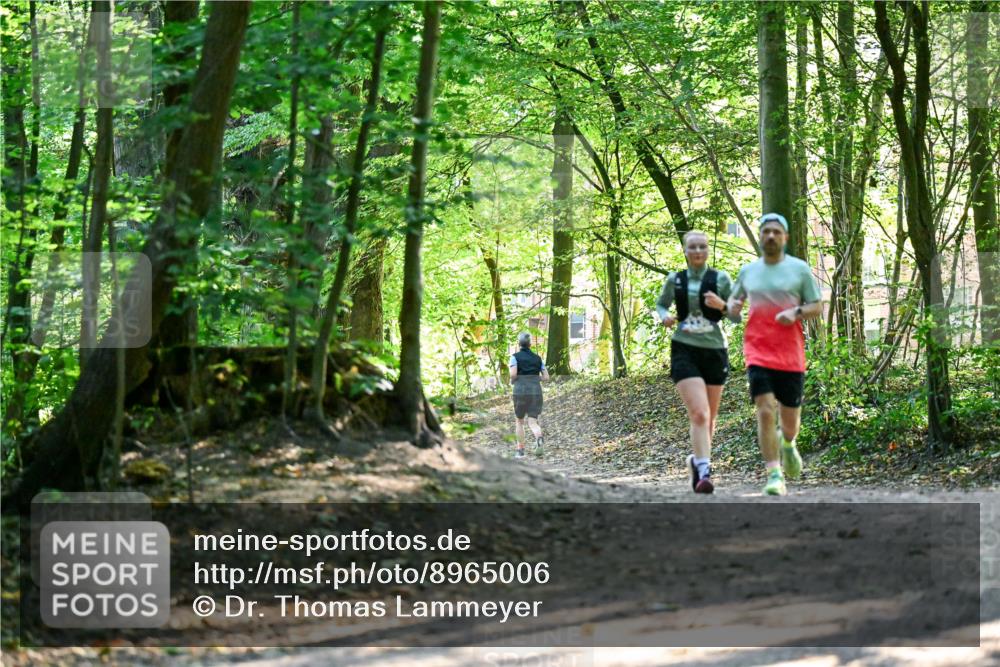 28.09.2025 - 33. Volkslauf durch das schöne Alstertal Dr. Thomas Lammeyer http://msf.ph/oto/8965006 28.09.2025 11:25:17 Laufen  meine-sportfotos.de