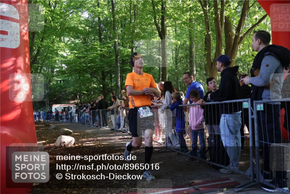 28.09.2025 - 33. Volkslauf durch das schöne Alstertal Strokosch-Dieckow http://msf.ph/oto/8965016 28.09.2025 11:16:42 Ziel 3932 meine-sportfotos.de