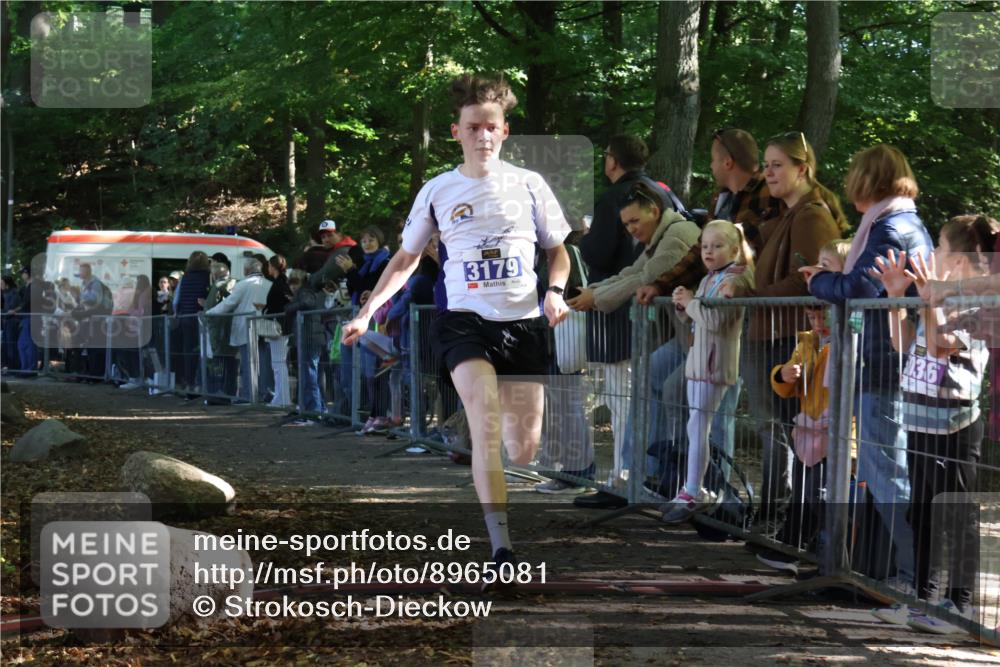 28.09.2025 - 33. Volkslauf durch das schöne Alstertal Strokosch-Dieckow http://msf.ph/oto/8965081 28.09.2025 11:17:32 Ziel 3179 meine-sportfotos.de