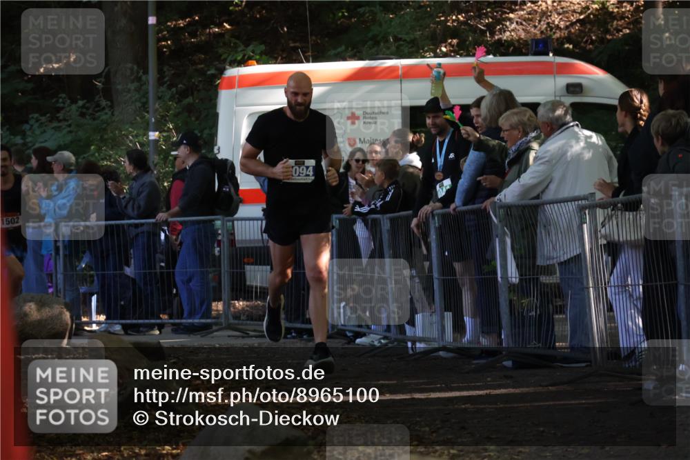 28.09.2025 - 33. Volkslauf durch das schöne Alstertal Strokosch-Dieckow http://msf.ph/oto/8965100 28.09.2025 11:17:49 Ziel 1502, 3094 meine-sportfotos.de