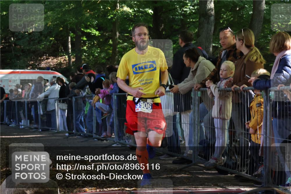 28.09.2025 - 33. Volkslauf durch das schöne Alstertal Strokosch-Dieckow http://msf.ph/oto/8965116 28.09.2025 11:18:01 Ziel 3906, 3921 meine-sportfotos.de