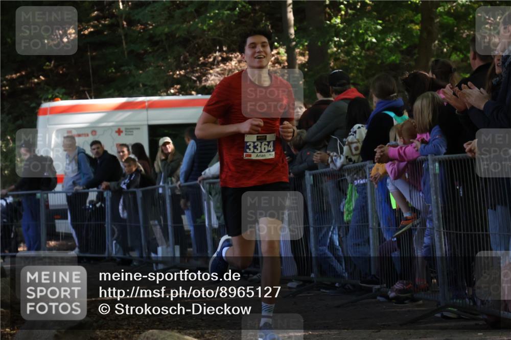 28.09.2025 - 33. Volkslauf durch das schöne Alstertal Strokosch-Dieckow http://msf.ph/oto/8965127 28.09.2025 11:18:15 Ziel 3364 meine-sportfotos.de
