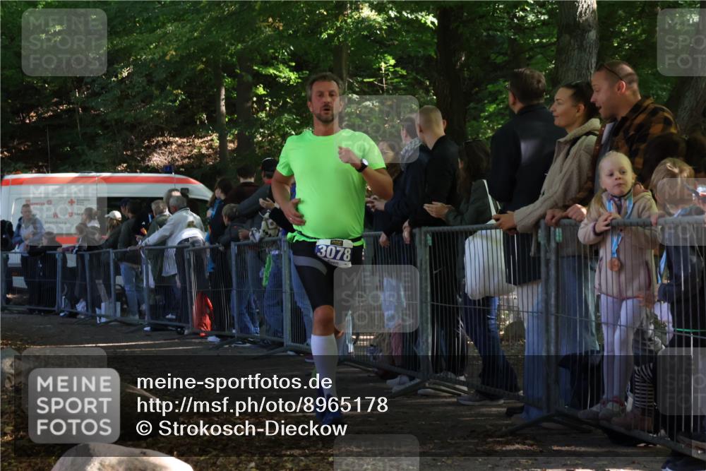 28.09.2025 - 33. Volkslauf durch das schöne Alstertal Strokosch-Dieckow http://msf.ph/oto/8965178 28.09.2025 11:19:25 Ziel 3078, 3417 meine-sportfotos.de