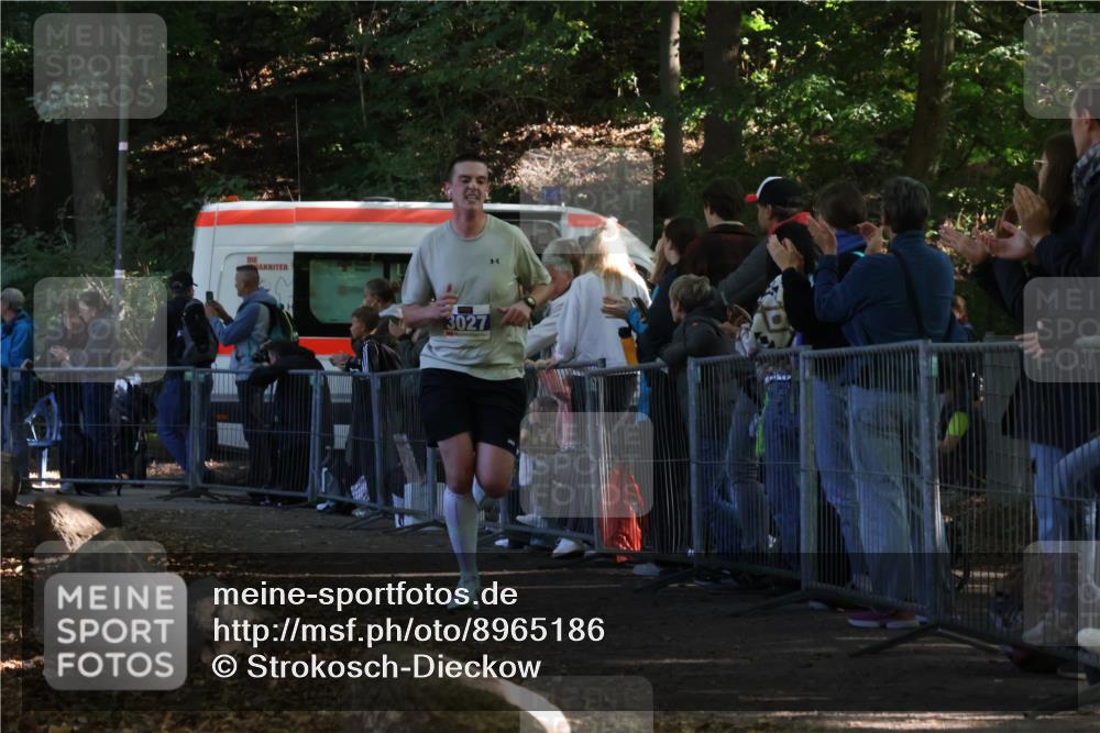 28.09.2025 - 33. Volkslauf durch das schöne Alstertal Strokosch-Dieckow http://msf.ph/oto/8965186 28.09.2025 11:19:41 Ziel 3027 meine-sportfotos.de