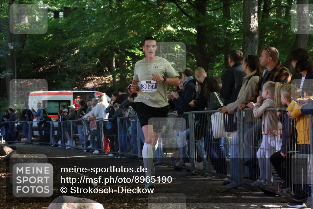 28.09.2025 - 33. Volkslauf durch das schöne Alstertal Strokosch-Dieckow http://msf.ph/oto/8965190 28.09.2025 11:19:43 Ziel 3027, 3375 meine-sportfotos.de