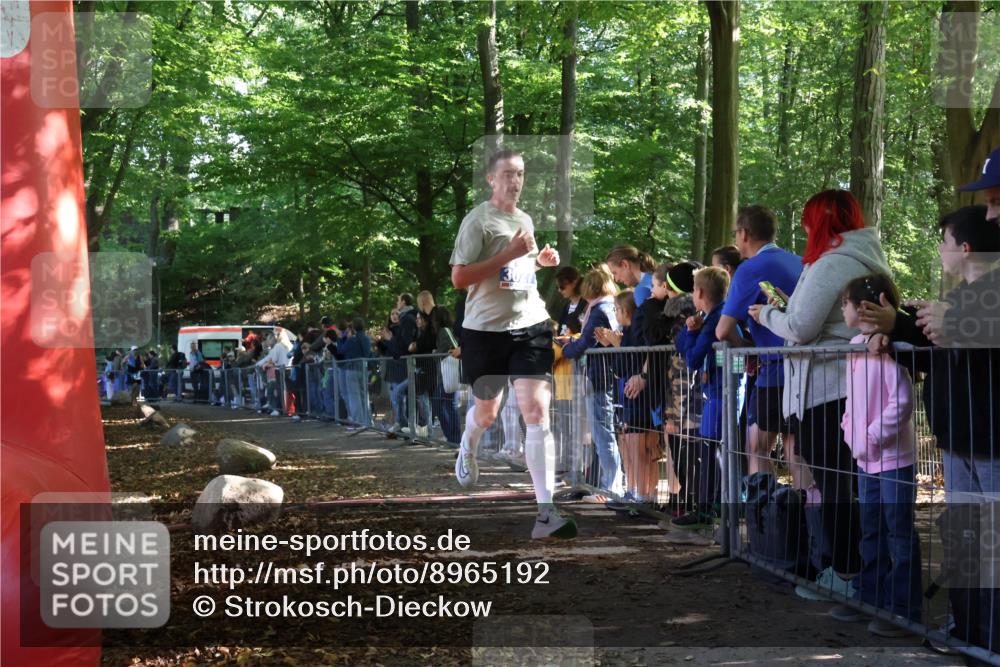 28.09.2025 - 33. Volkslauf durch das schöne Alstertal Strokosch-Dieckow http://msf.ph/oto/8965192 28.09.2025 11:19:44 Ziel 3027, 3375 meine-sportfotos.de
