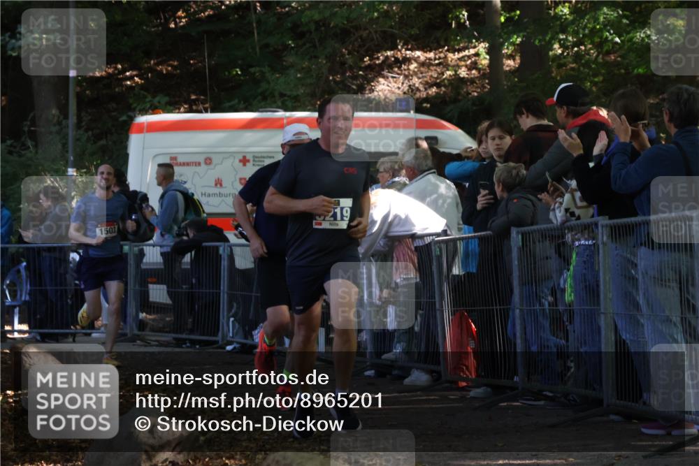 28.09.2025 - 33. Volkslauf durch das schöne Alstertal Strokosch-Dieckow http://msf.ph/oto/8965201 28.09.2025 11:19:53 Ziel 1503, 3219, 3307, 3375 meine-sportfotos.de