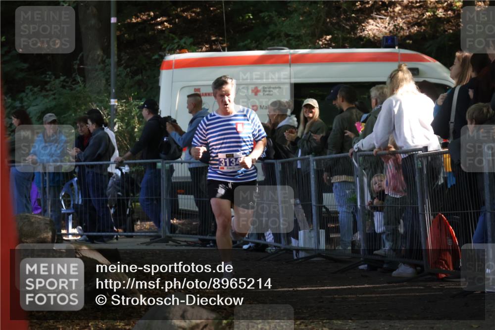 28.09.2025 - 33. Volkslauf durch das schöne Alstertal Strokosch-Dieckow http://msf.ph/oto/8965214 28.09.2025 11:20:00 Ziel 1503, 3134 meine-sportfotos.de
