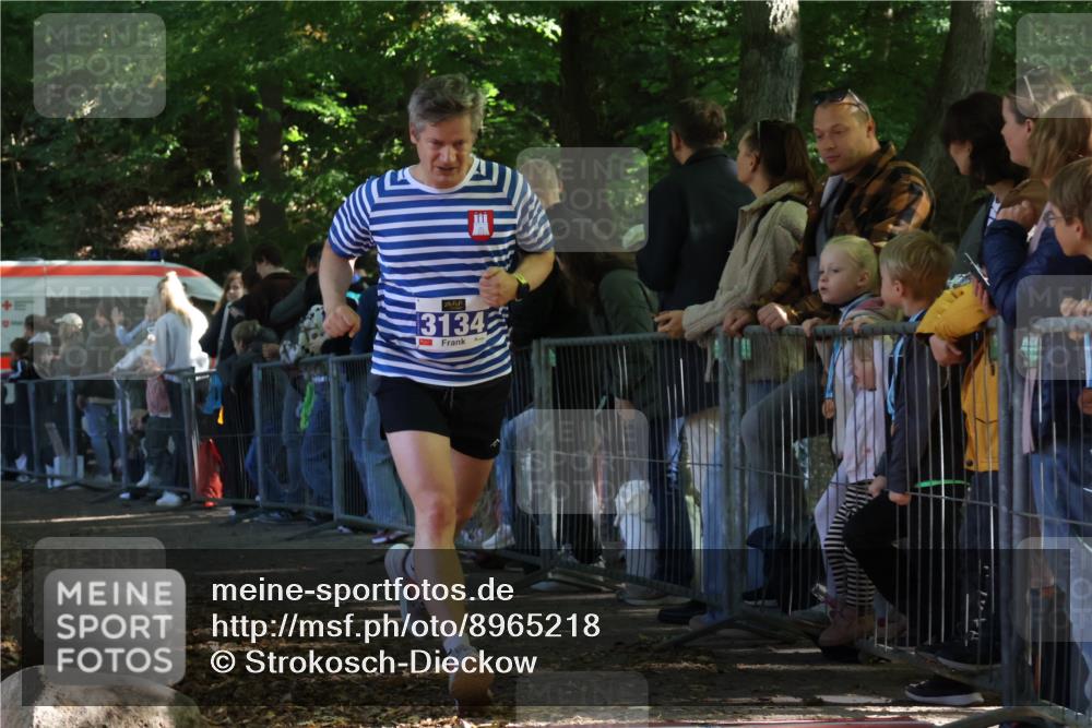 28.09.2025 - 33. Volkslauf durch das schöne Alstertal Strokosch-Dieckow http://msf.ph/oto/8965218 28.09.2025 11:20:05 Ziel 3134 meine-sportfotos.de