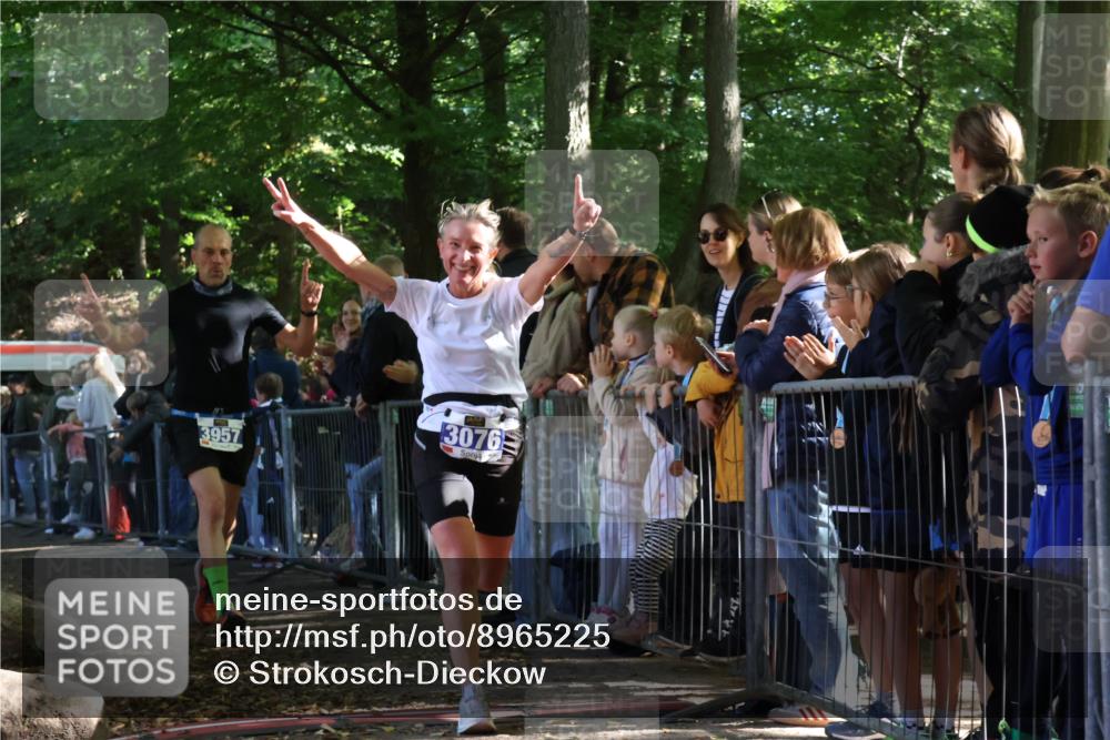 28.09.2025 - 33. Volkslauf durch das schöne Alstertal Strokosch-Dieckow http://msf.ph/oto/8965225 28.09.2025 11:20:19 Ziel 3076, 3957 meine-sportfotos.de