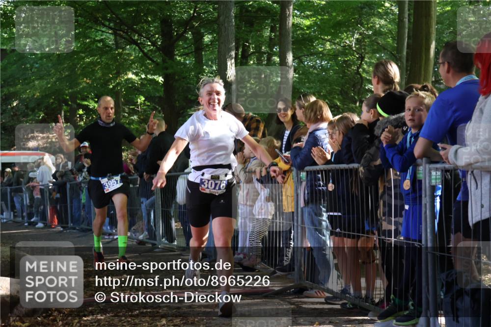 28.09.2025 - 33. Volkslauf durch das schöne Alstertal Strokosch-Dieckow http://msf.ph/oto/8965226 28.09.2025 11:20:19 Ziel 3076, 3957 meine-sportfotos.de
