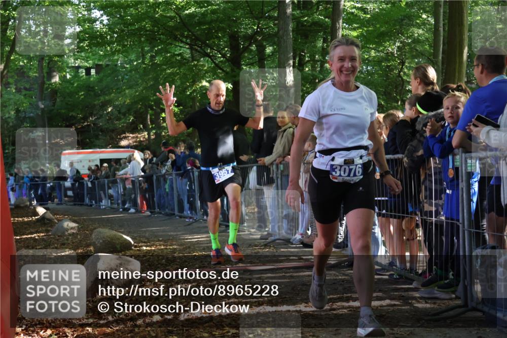 28.09.2025 - 33. Volkslauf durch das schöne Alstertal Strokosch-Dieckow http://msf.ph/oto/8965228 28.09.2025 11:20:20 Ziel 3076, 3957 meine-sportfotos.de
