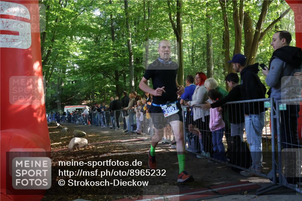 28.09.2025 - 33. Volkslauf durch das schöne Alstertal Strokosch-Dieckow http://msf.ph/oto/8965232 28.09.2025 11:20:21 Ziel 3957 meine-sportfotos.de