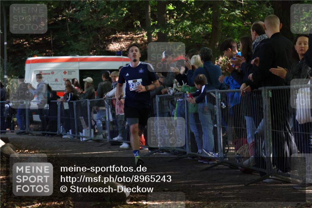 28.09.2025 - 33. Volkslauf durch das schöne Alstertal Strokosch-Dieckow http://msf.ph/oto/8965243 28.09.2025 11:20:53 Ziel 3393 meine-sportfotos.de